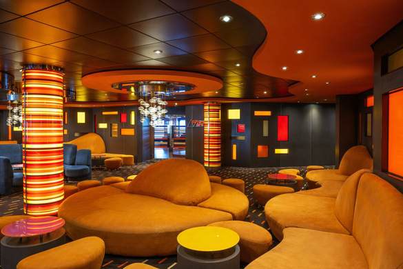MSC Cruises MSC Divina Golden Jazz Bar - Credits - MSC Rights - Ivan Sarfatti 4.jpg